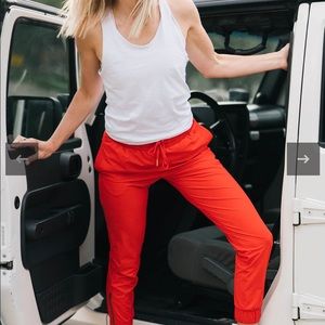 Zyia Active Everywhere Red Ankle Zipper Jogger Pants |size large . Worn twice!
